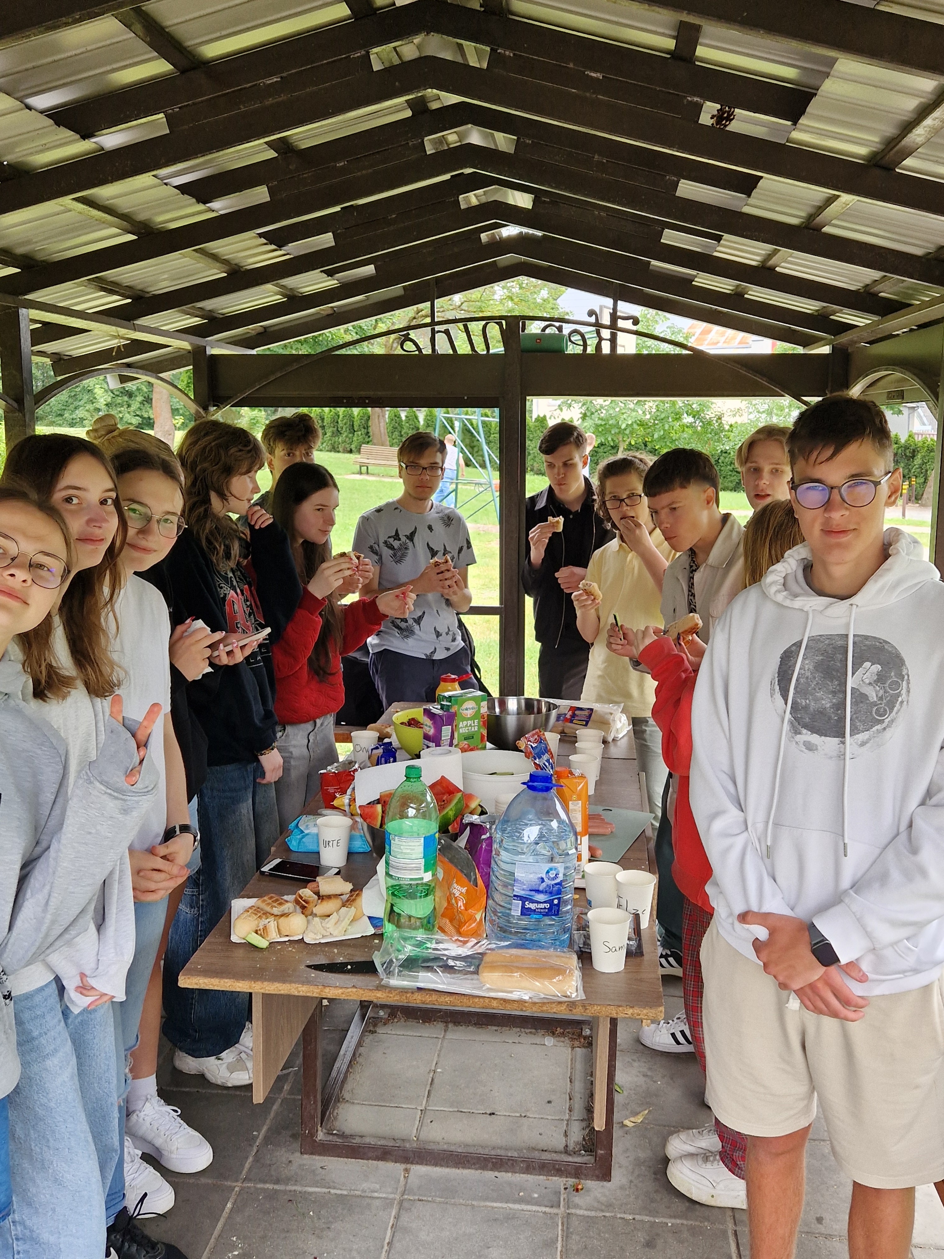 1000014402