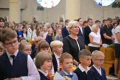 100